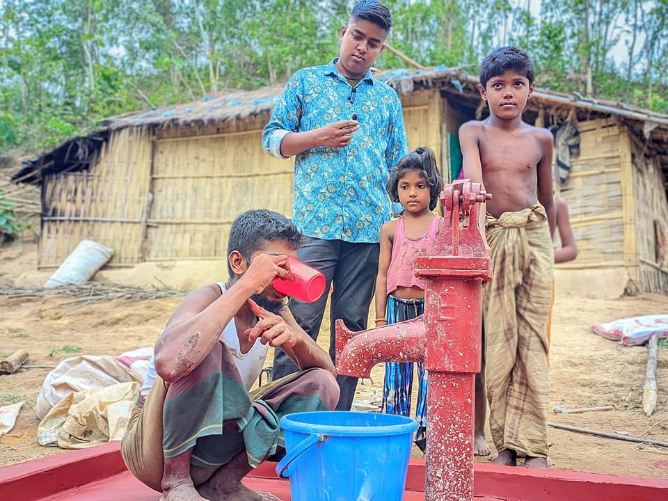 বান্দরবানের লামা উপজেলার ইয়াংছা দুর্গম পাহাড়ী  এলাকায় টিউবওয়েল টিউবওয়েল স্থাপন